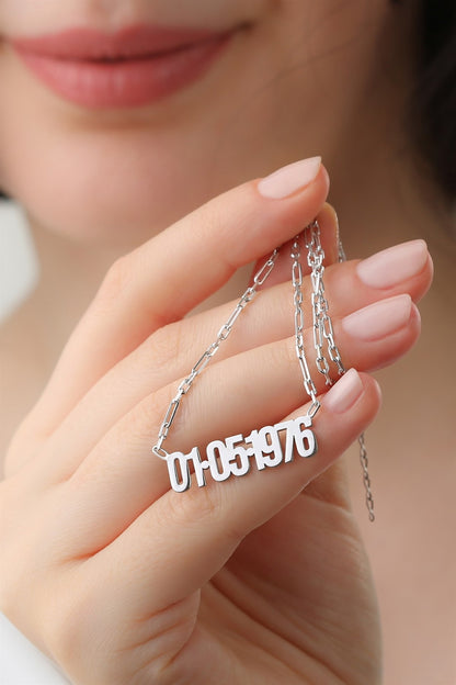 Collier de date en argent