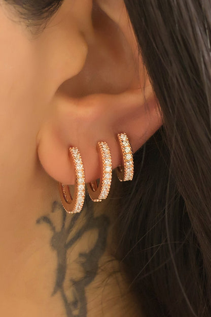 Boucles d'oreilles créoles de grande taille en argent avec pierres précieuses