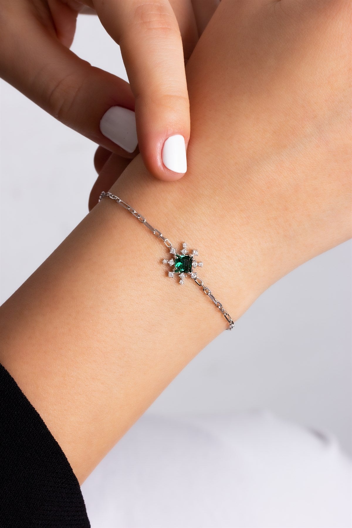 Silver Princess Emerald Gemstone Bracelet