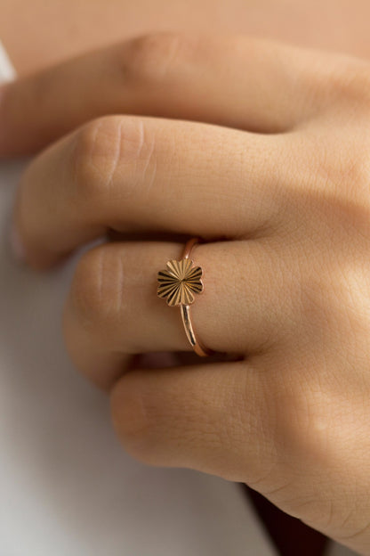 Silver Clover Ring