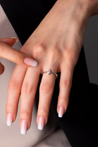 Silver Shuttle Solitaire Ring